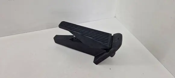 Volvo S90, V90 Accelerator throttle pedal 31489764