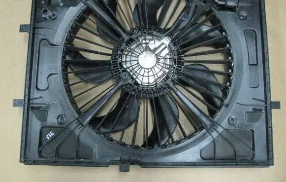 Mercedes-Benz GLC X253 C253 Electric radiator cooling fan A0999061301