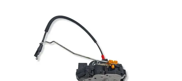 Opel Mokka Rear door lock 3023880