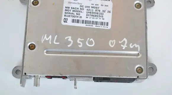 Mercedes-Benz ML W164 Bluetooth control unit module A2218703226