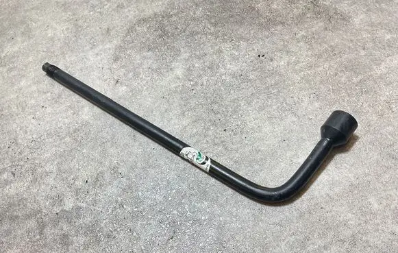 Ford E-Transit Wheel nut wrench AC111532EA