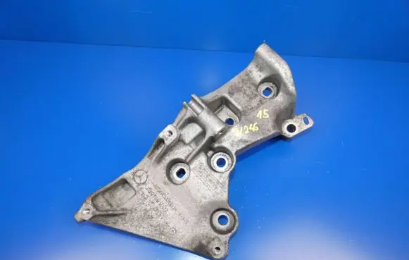 Mercedes-Benz B W246 W242 Generator/alternator bracket 117107649R A607201009 AIS19C0318