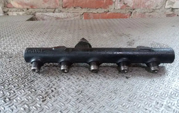 Peugeot 407 Fuel main line pipe 9656391180 R9144Z180A