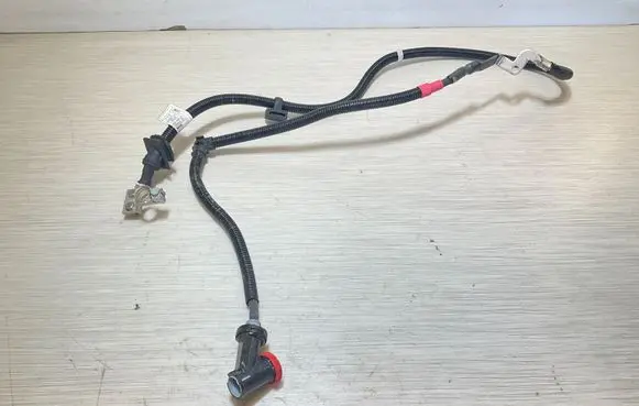 BMW 1 F40 Positive cable (battery) 8654632 623269111