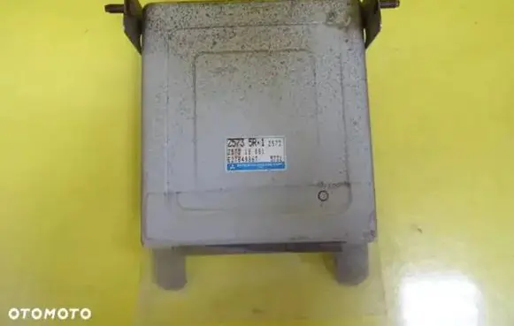 Mazda 323 F Engine control unit/module E2T84986T