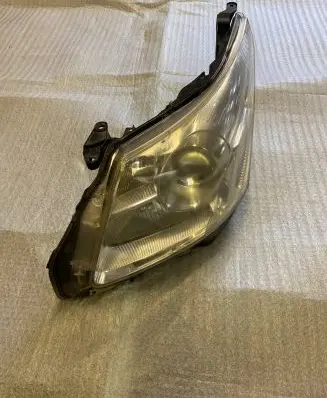 Toyota Avensis T270 Headlight/headlamp 1267502A 290409 H279GLDE