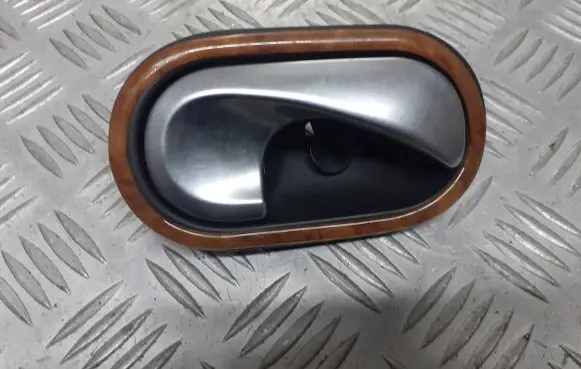 Renault Scenic II - Grand scenic II Rear door handle trim 8200028486