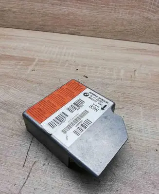 BMW 5 E39 Airbag control unit/module 8372521