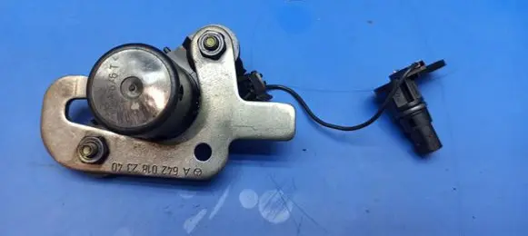 Mercedes-Benz E W212 Oil level sensor A0011531132 A6420182340