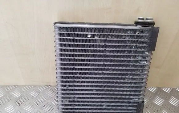 Toyota RAV 4 (XA20) A/C cooling radiator (condenser)