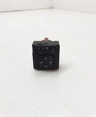 Mitsubishi Grandis Wing mirror switch