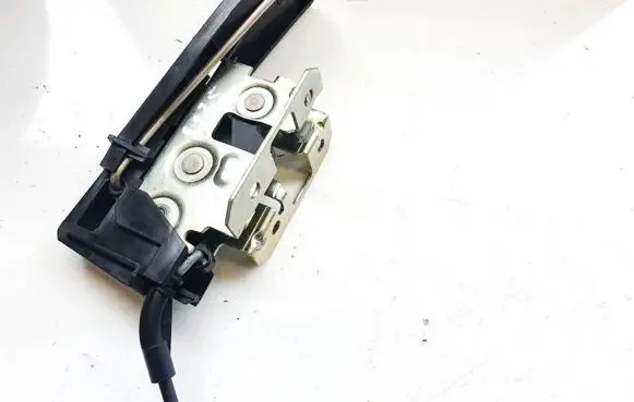 Opel Astra H Seat back rest lock catch 12494