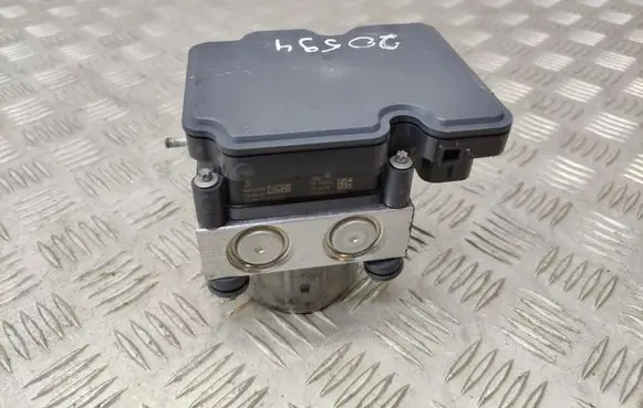 Nissan X-Trail T32 ABS Pump 476604CC0A