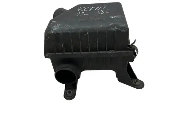 Hyundai Accent Air filter box