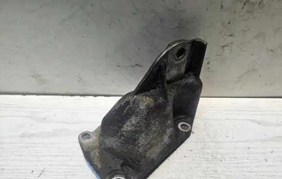 Renault Espace II Gearbox mounting bracket 