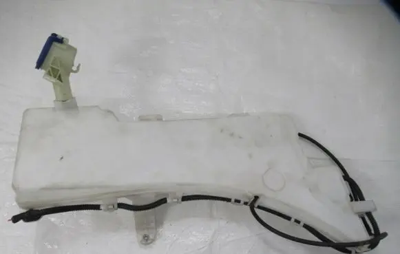 Citroen DS7 Crossback Windshield washer fluid reservoir/tank 9830836980