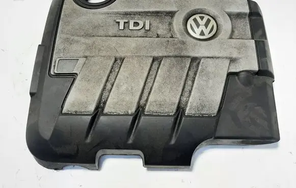 Volkswagen Tiguan Engine cover (trim) 03L103925AP 03L103925AM