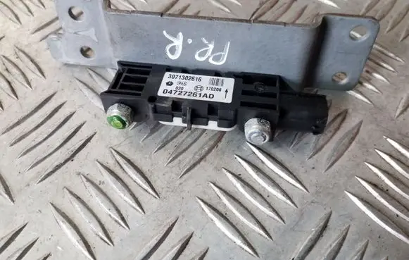 Chrysler Voyager Airbag deployment crash/impact sensor 04727261AD