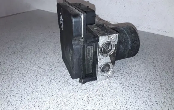 BMW 5 E60 E61 ABS Pump 0265234135 34516758743