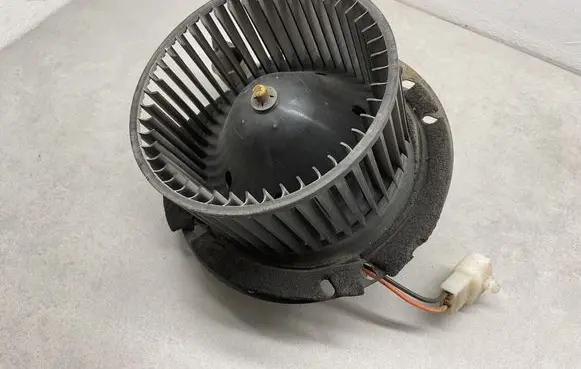 Ford Explorer Heater fan/blower 22112 75893 7589112V2