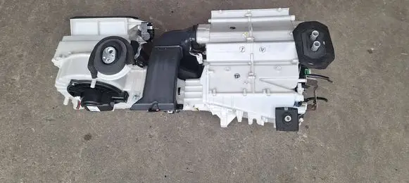 Mitsubishi Pajero Interior heater climate box assembly 