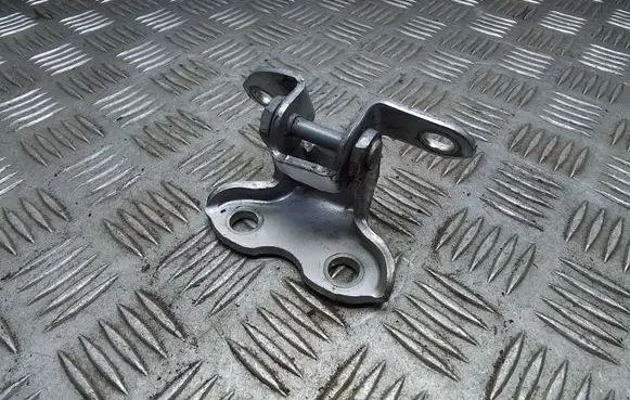 Toyota Prius (XW20) Rear door upper hinge