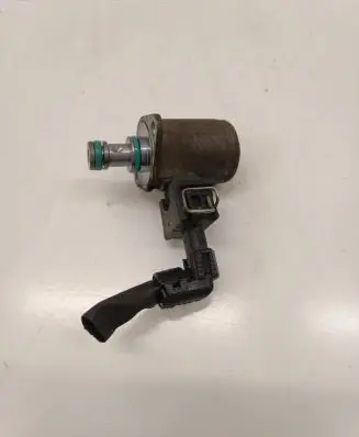 Mercedes-Benz C W204 Hydraulic servotronic pressure valve 2035450528