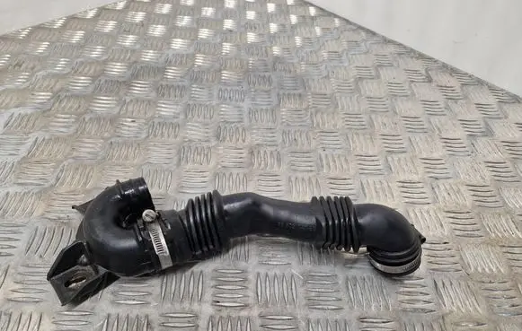 Peugeot RCZ Air intake hose/pipe 9687574180