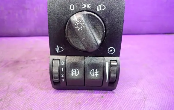 Opel Zafira A Light switch 09133249