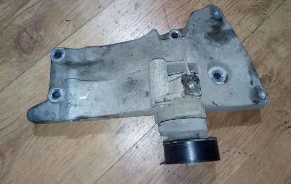 Seat Cordoba (6L) Generator/alternator belt tensioner 030145299F 036145169G