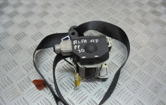 Alfa Romeo 147 Front seatbelt