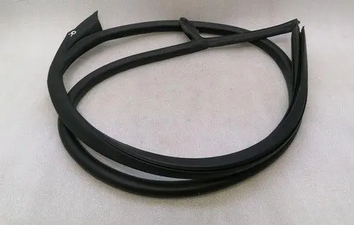 Audi R8 4S Front door rubber seal 4S8831708