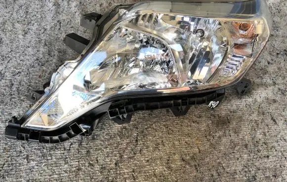 Toyota Land Cruiser (J150) Headlight/headlamp