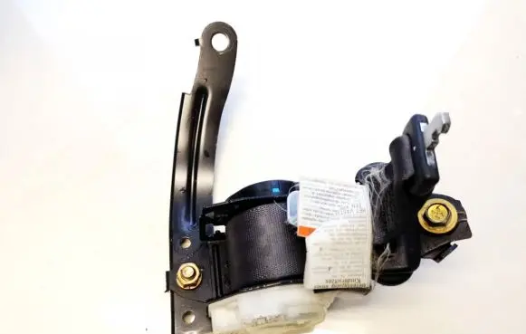 Honda Jazz Rear seatbelt adc7078 c7177e8