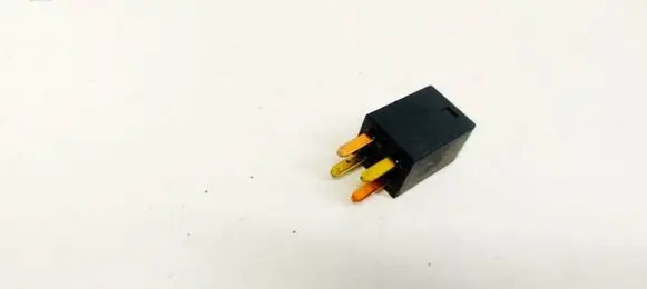 Mitsubishi Grandis Other relay MR538851