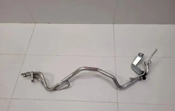 Nissan X-Trail T32 Air conditioning (A/C) pipe/hose 446290-1662