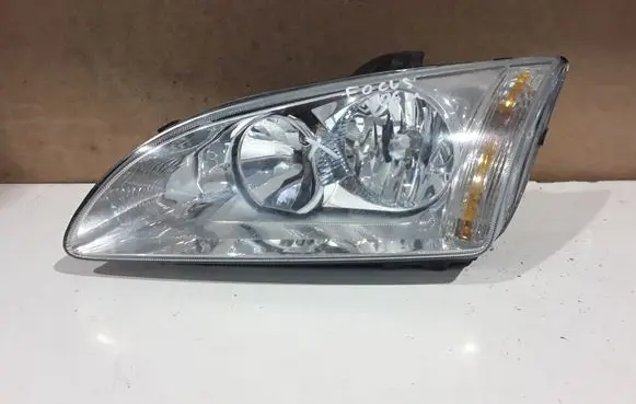 Ford Focus Headlight/headlamp