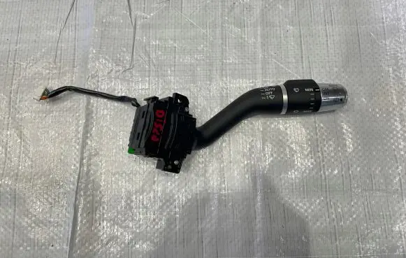 Land Rover Discovery Sport Wiper control stalk