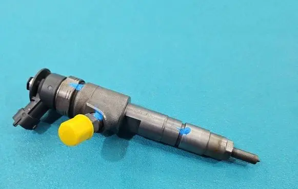 Peugeot 208 I Fuel injector 0445110739 IMPRK1517184