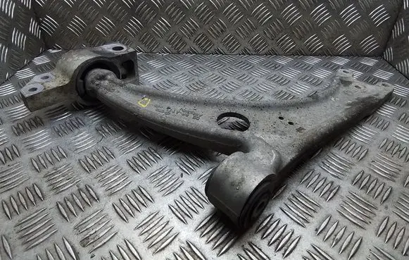 Volkswagen PASSAT B6 Front lower control arm/wishbone 3C0153D