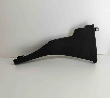 Maserati Ghibli (C) pillar trim 670072909 670011412