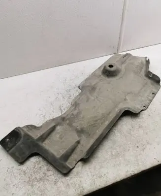 Volvo V40 Rear underbody cover/under tray 31323022