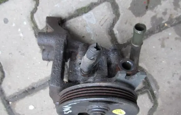 KIA Shuma Power steering pump