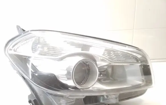 Nissan Qashqai Headlight/headlamp 26010BR60B 5DV00961000