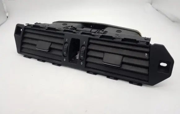 BMW 5 E60 E61 Dash center air vent grill 6910734 7009275