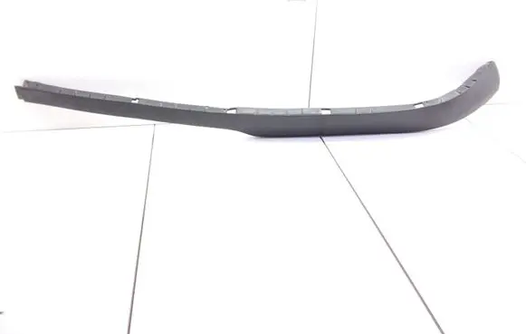 Front bumper lip