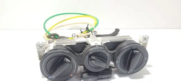 Volkswagen Golf IV Climate control unit