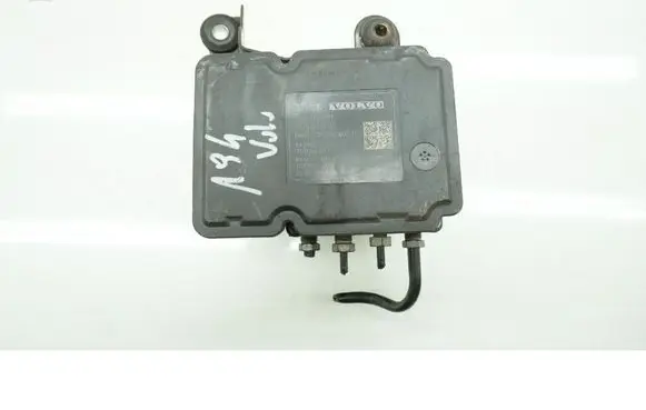 Volvo XC70 ABS Pump P30681619