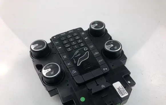 Volvo V40 Climate control unit 31398642