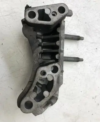 Volvo S60 Engine mounting bracket 3M516030